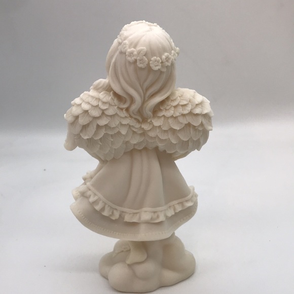 Lakeside Collection Figurine (Little Angel Girl) - Picture 4 of 6